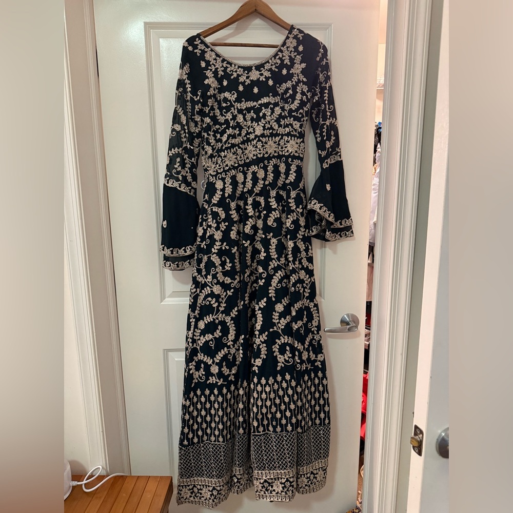 Chic Dark Green Embroidered Kurta